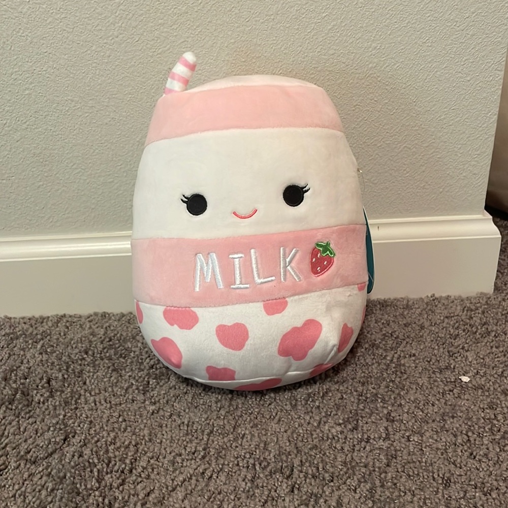 Amelie 7 inch strawberry milk squish